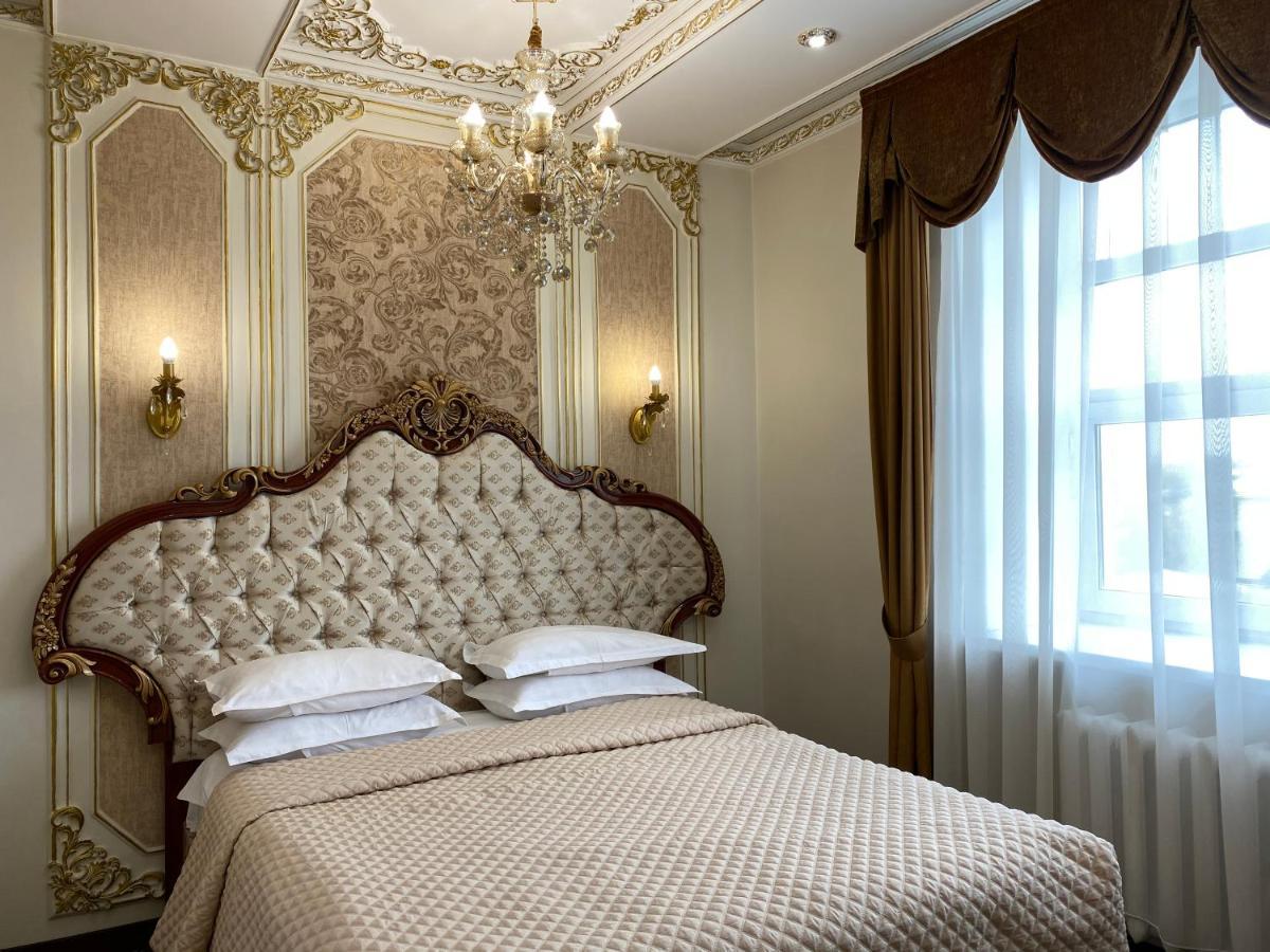 Lion Hotel Astana Buitenkant foto