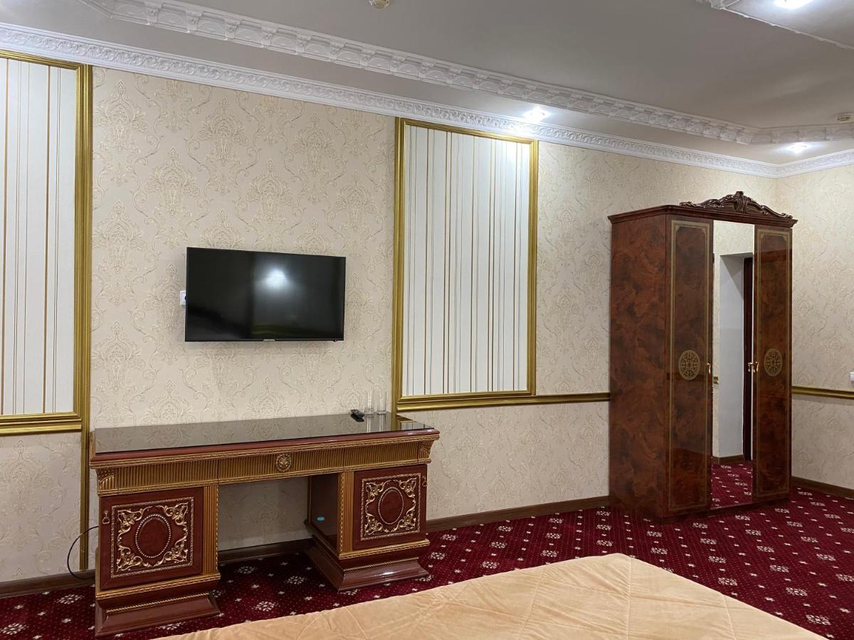 Lion Hotel Astana Buitenkant foto